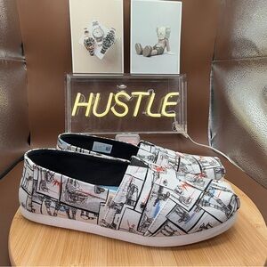 Disney X TOMS White Star Wars CLASSIC SLIP-ON Printed Canvas shoes Men’s Sz 10